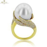 Yellow Gold Pearl & Brilliant Cut Diamond Ring - 2.28ct