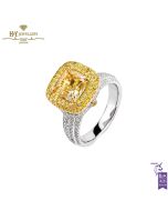 White Gold Brilliant & Cushion Cut Fancy Yellow Diamond Ring - 4.55ct 