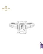 White Gold Emerald Cut & Tapered Cut Diamond Ring - 3.38ct