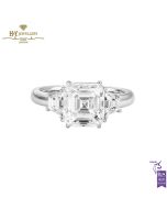 White Gold Asscher & Trapeze Cut Diamond Ring - 3.58ct