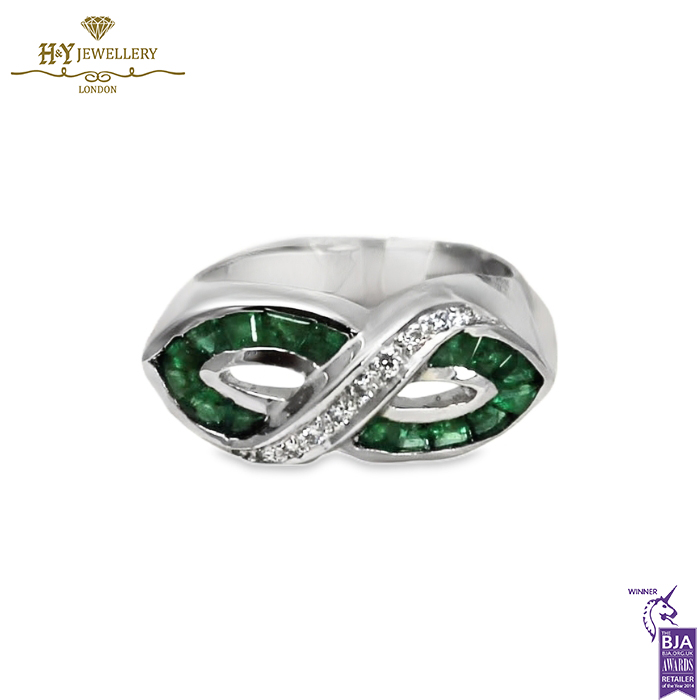 White Gold Baguette Cut Emerald & Brilliant Cut Diamond Ring - 0.40ct-0
