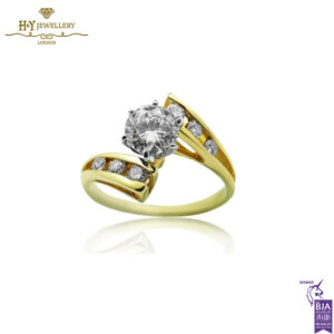 Yellow Gold Brilliant Cut Diamond Ring - 0.96ct-0
