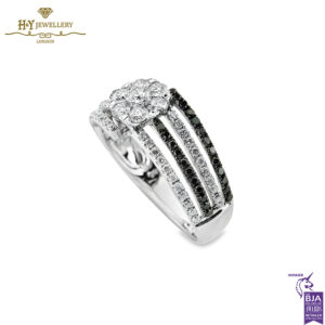 White Gold Brilliant Cut Diamond & Onyx Ring - 0.87ct-16196