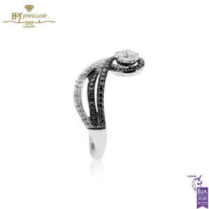 White Gold Brilliant Cut Diamond & Onyx Ring - 0.52ct-14269