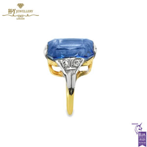 Yellow & White Gold Radiant Cut Vintage Spinel & Brilliant Cut Diamond Ring - 12.60ct-14293