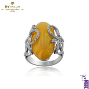 White Gold Oval Cut Opal & Round Brilliant Cut Ring - 9.55ct-0