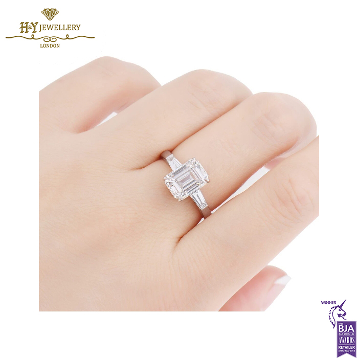 White Gold Emerald Cut & Tapered Cut Diamond Ring - 3.38ct-13835
