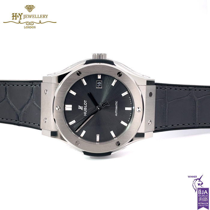 Hublot Classic Fusion Titanium Gray - ref 542.NX.7071.LR-17172