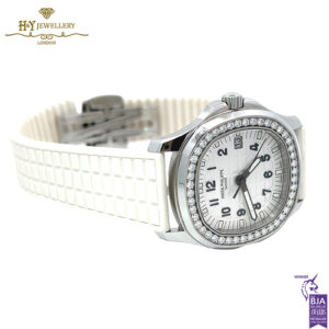 Patek Philippe Aquanaut Stainless Steel {DISCONTINUED} - ref 5067A-024-17085