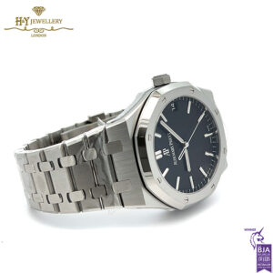 Audemars Piguet Royal Oak Stainless steel {DISCONTINUED} - ref 15500ST.OO.1220ST.03-16807