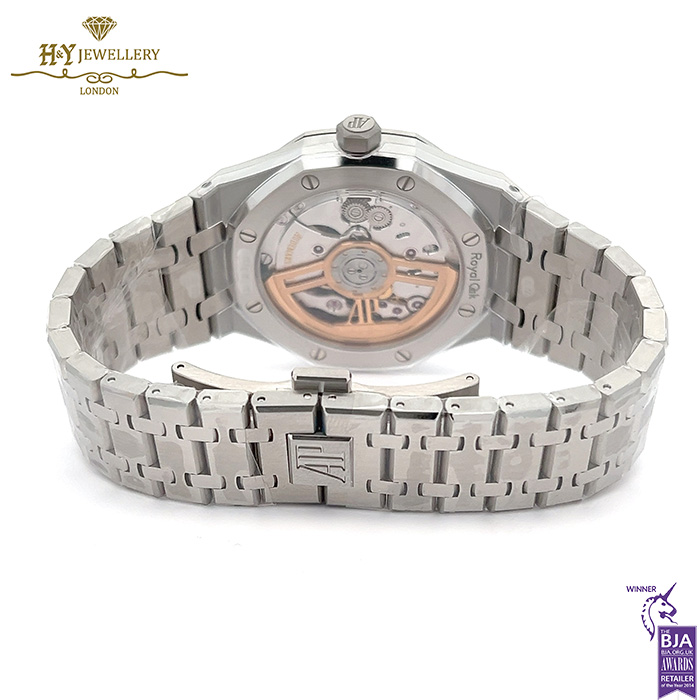 Audemars Piguet Royal Oak Stainless steel {DISCONTINUED} - ref 15500ST.OO.1220ST.03-16808