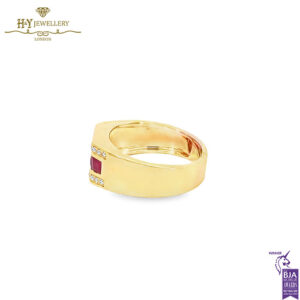 Men’s Yellow Gold Block Design Ring with Diamond & Princess-Cut Ruby - 1.40ct-18133
